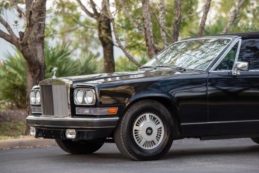 Детали экстерьера Rolls-Royce Camargue Drophead Conversion (JRX 32035) 1978 года  (фото 14 из 17)